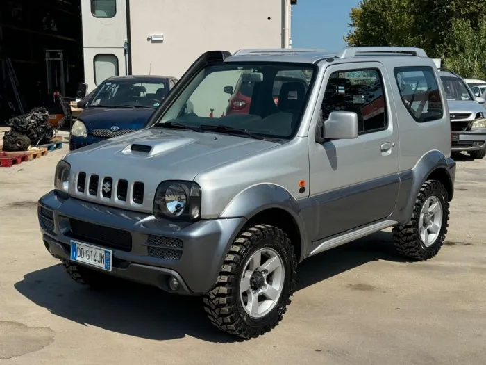 Suzuki Jimny 1.5 DDiS cat 4WD CLIMA BICOLOR PELL