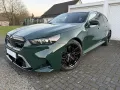 BMW M5 TOUR-M-DRIVERS-PANO-B&W -BRITISH RACING GREEN