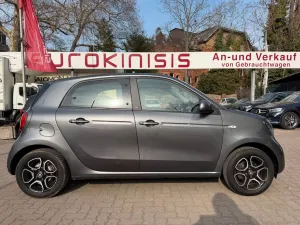 Smart forfour 66kW prime*LED*PANO*NAVI*SHZ*KAM*