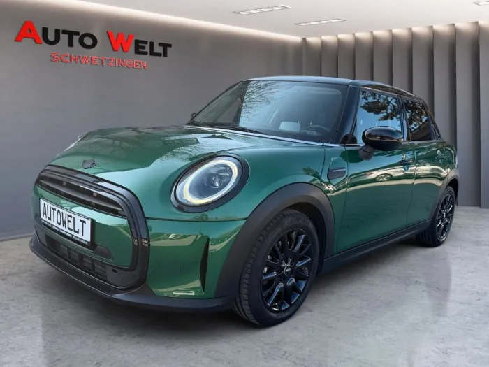 MINI COOPER 5-trg. Autm. 1.Hand,Kamera,Navi,Leder,HUD