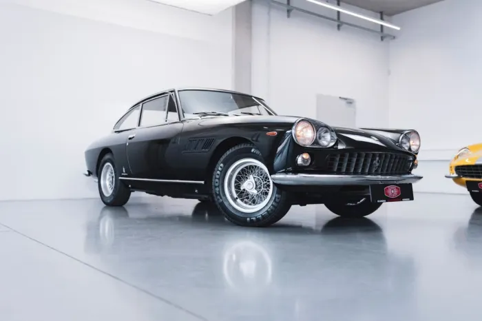 Ferrari 330GT 2+2 Serie I *matching numbers / revidiert*