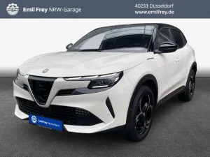Alfa Romeo Junior 1.2 VGT Ibrida Speciale