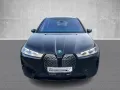 BMW iX xDrive 40 HUD Navi Digitales Cockpit Soundsys