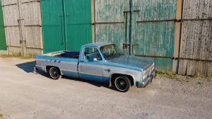 Chevrolet Silverado C10 Pick-Up 
