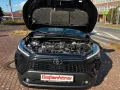 Toyota Corolla Cross Hybrid FWD Style