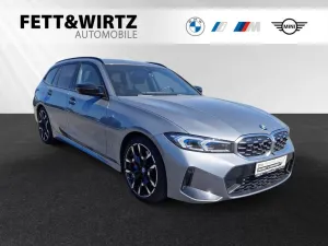 BMW M340d xDrive Touring Panorama-Head-Up-19