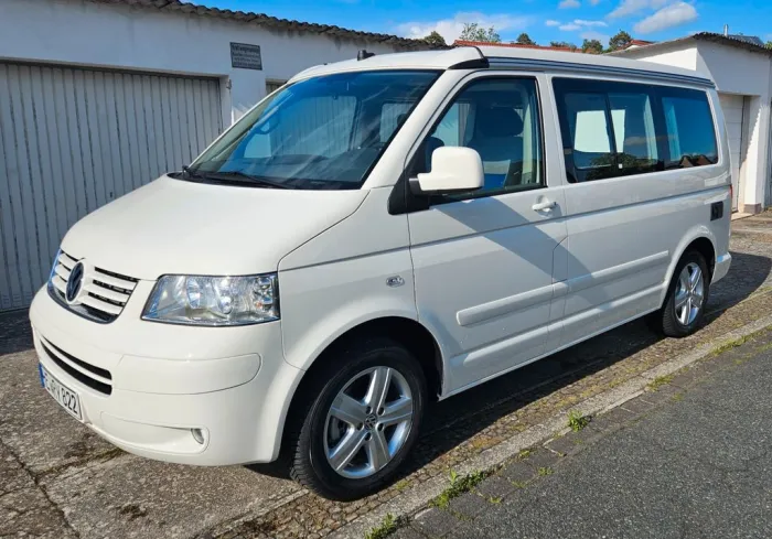 Volkswagen T5 California. Orig. 18km. Einmalige Gelegenheit