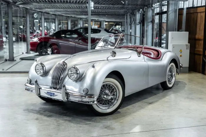 Jaguar X140 SE-C OTS - Top Zustand - Classic Data 2