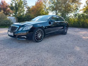 Mercedes-Benz E 250 CGI BlueEFFICIENCY AVANTGARDE 