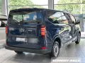 Volkswagen Transporter Kombi 2.0 TDI Autom LR L2H1 PDC GRA