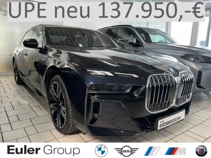 BMW 740 d A xDrive M-Sport Sportpaket Luftfederung N
