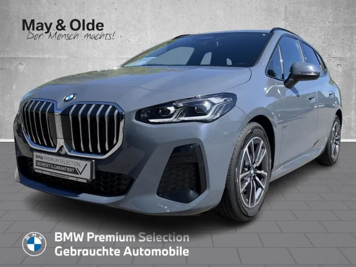BMW 218 i Sportpaket AD AHK-klappbar AHK Navi Digita