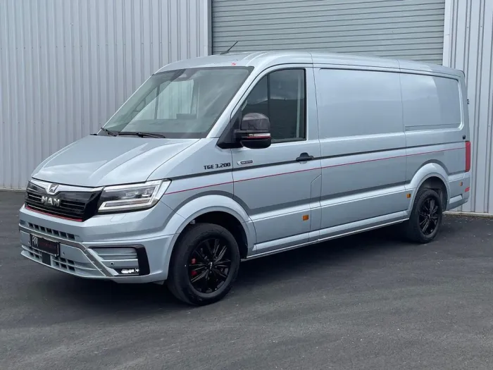 MAN TGE 3.200 L3H2 Kasten 4x4 Individual S ACC STHZ