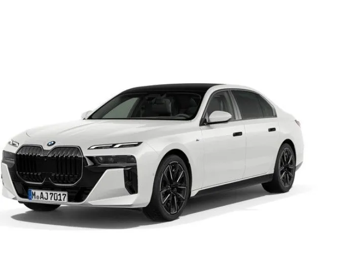 BMW 740d xDrive M SPORT PRO Iconic Glow Panorama Sky