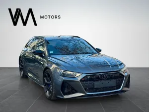 Audi Performance V8 VOLL SCHALENSITZE Keramik 305kmh