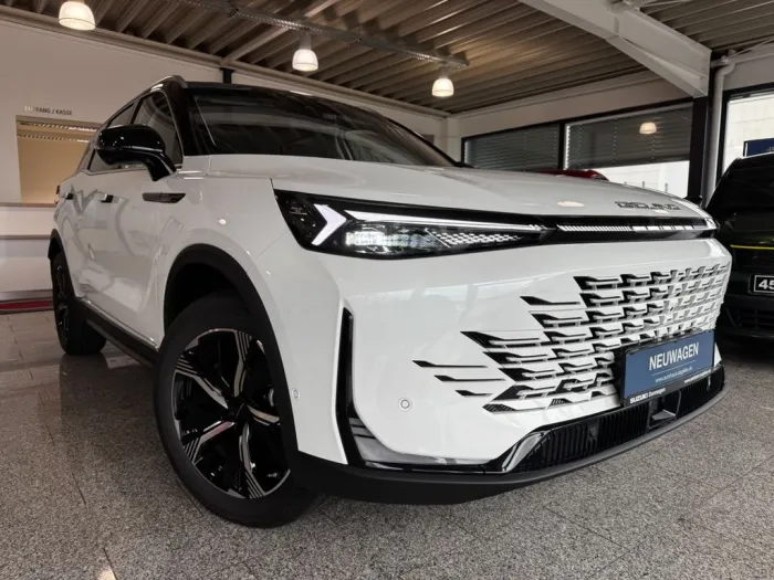 BAIC Beijing X75