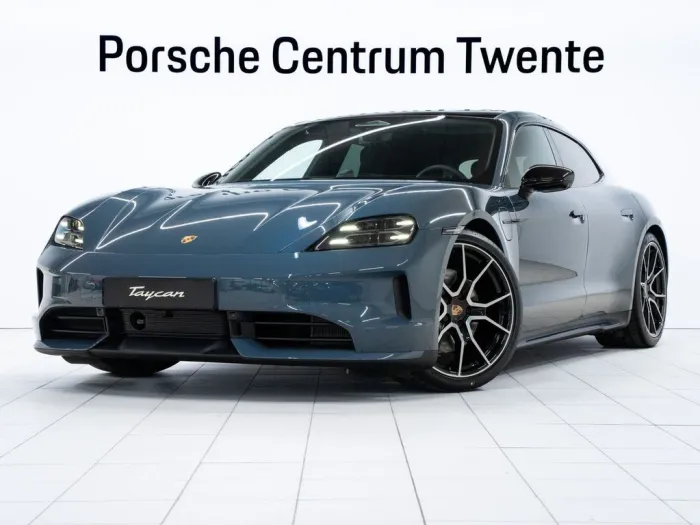 Porsche Taycan Sport Turismo Black Edition