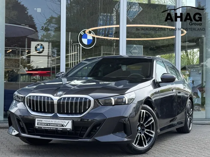BMW 520i M SPORT Pano AHK DAPlus H/K 360°