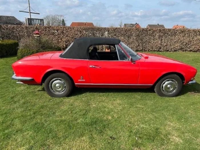 Peugeot 504