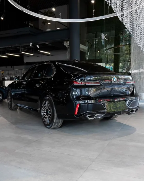 BMW 760i x Drive/VR9 Factory Armored,/2026/T1/No VAT