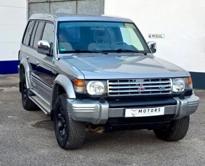Mitsubishi Pajero 3.0l V6 4WD Tüv NEU+KLIMA