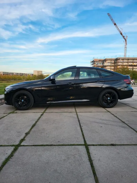 BMW 320GTd xDrive M Sport,Pano,Leder,AHK,Schiebedach