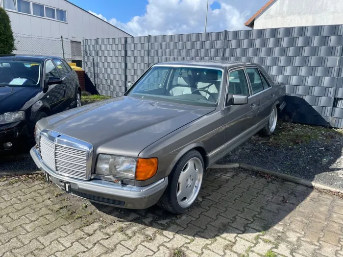 Mercedes-Benz 500 SE