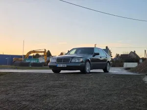 Mercedes-Benz S300