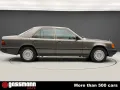 Mercedes-Benz 200 Limousine W124