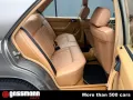 Mercedes-Benz 200 Limousine W124