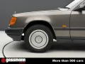 Mercedes-Benz 200 Limousine W124