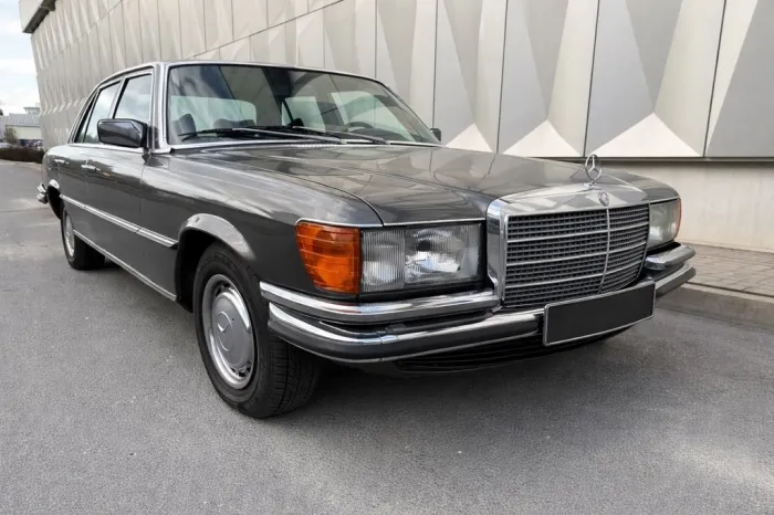 Mercedes-Benz 450SE