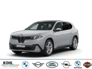 BMW iX3 50 xDrive verfügbar ab Oktober 2026