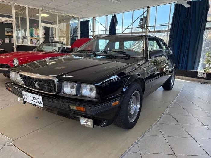 Maserati 222