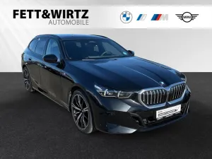 BMW 520i Touring M Sport-AHK-Pano-20