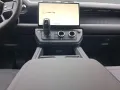 Land Rover Defender 2.0 P300e PHEV X-Dynamic SE 110