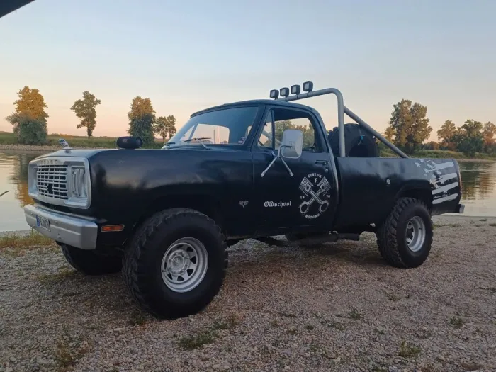 Dodge W 200 TRUCK/ALLRAD-SERVO/H.ZULASSUNG/TÜV-MAi 27/