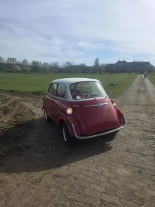 BMW 600