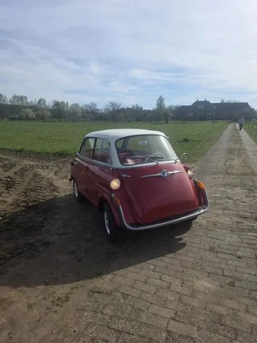 BMW 600