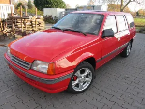 Opel Kadett E Caravan 1.6 / 1.Hand / toller Zustand !