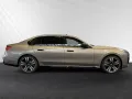 BMW M760e xDrive AHK-B&WDiamond-Autobahnass.