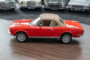 Fiat 124 Spider
