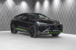 Lamborghini Urus 4.0 V8 SE MATT BLACK AKRAPOVIC B&O 360 CAM