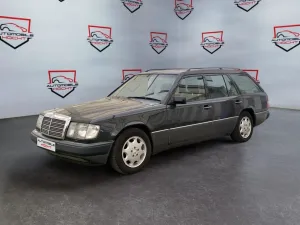 Mercedes-Benz 300 124T-ModellTE300 Niveau e-Sitze SD SHZ Temp 