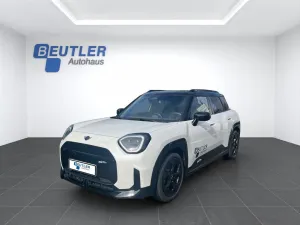 MINI Aceman SE John Cooper Works Trim