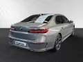 BMW i7 eDrive50 TV-Fond-Entertainment-SkyLounge