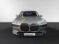 BMW i7 eDrive50 TV-Fond-Entertainment-SkyLounge