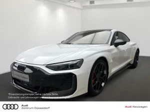 Audi RS e-tron GT performance Pano Carbon Camouflage 