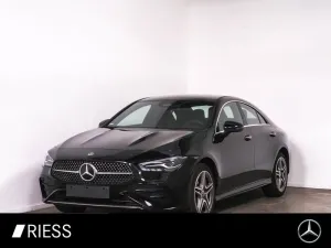 Mercedes-Benz CLA 250 e Coupé mit EQ Hybrid Technologie 360 LM
