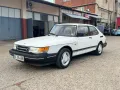 Saab 900